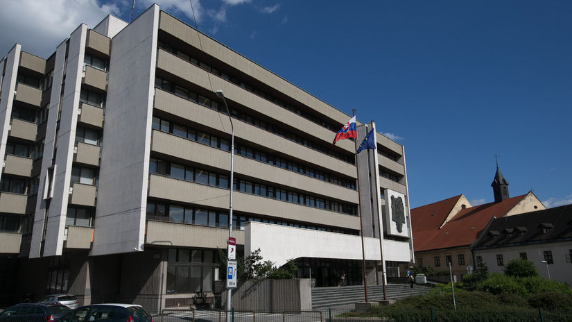 Najvyšší súd sa dočasne presťahuje do podnájmu v bratislavskej Petržalke