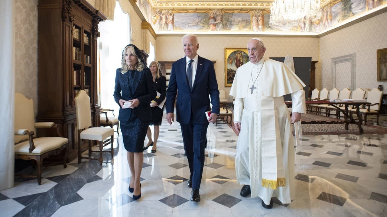 Honosné stretnutie pápeža s americkým prezidentom: Takto nazval Svätý Otec prezidenta Bidena