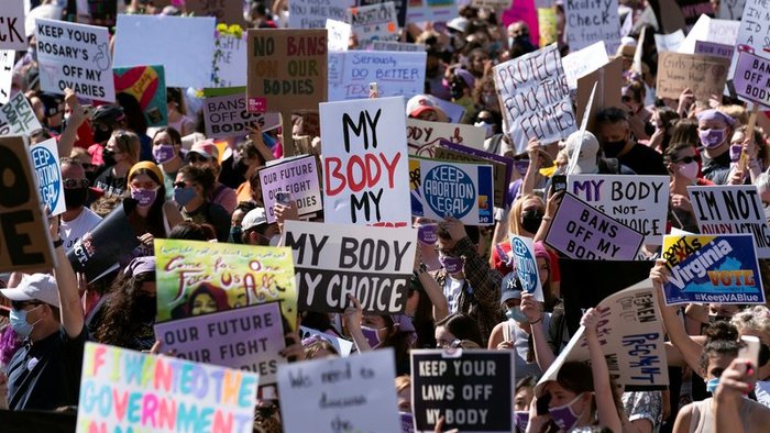 OBRAZOM: Desaťtisíce žien demonštrovali za právo na interrupciu po celých Spojených štátoch