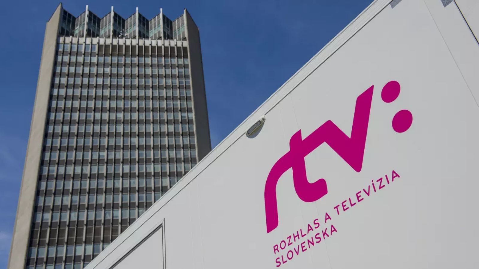 RTVS spustí o pár dní nový kanál, začne informačným vysielaním