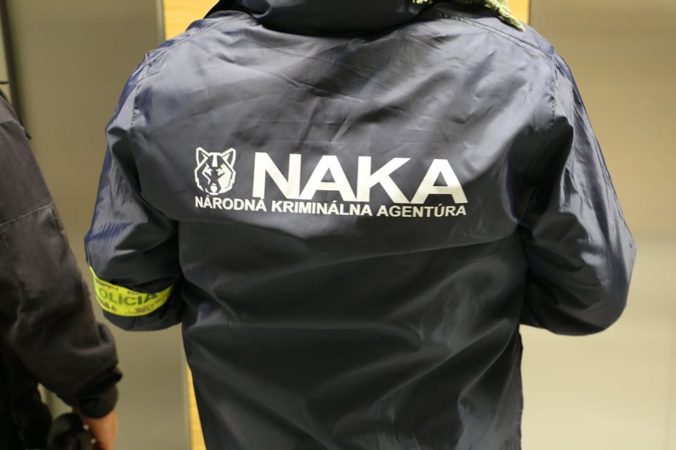 Expolicajt NAKA mal za pár stoviek eur vynášať mafii informácie o akciách, viaceré sa nepodarili￼
