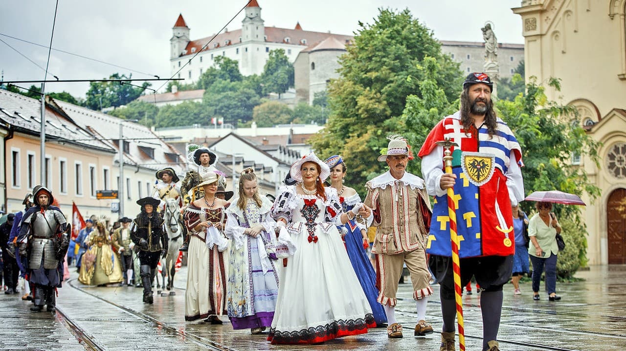 V Bratislave sa konal návrat do minulých čias: Korunovačné dni prilákali množstvo divákov