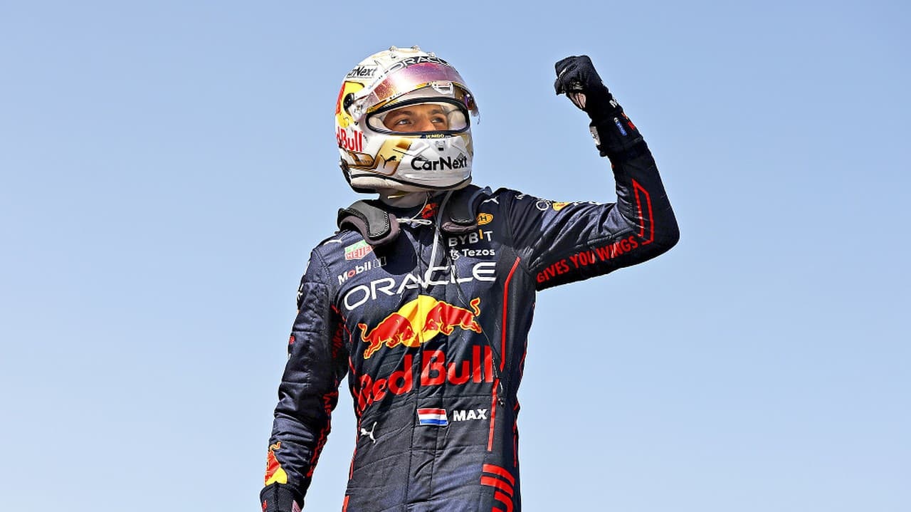 Max Verstappen s ďalším víťazstvom v seriáli F1: Tentokrát ovládol VC Holandska