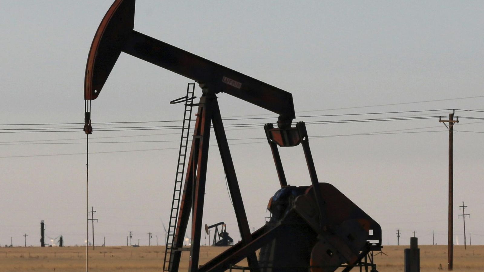 Ceny ropy klesali už tretí deň
