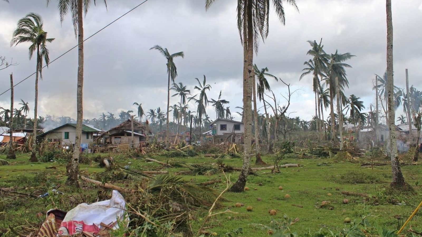 Na Filipínach sa začala evakuácia pred supertajfúnom Nora