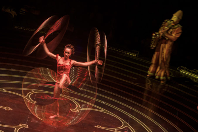 Cirque du Soleil priniesol do Bratislavy predstavenie Corteo, diváci videli show na hrazdách či akrobatické kúsky