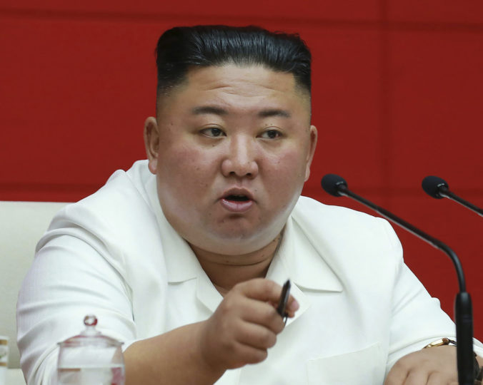 Severná Kórea sa nikdy nevzdá jadrových zbraní v boji proti USA, vyhlásil vodca Kim￼