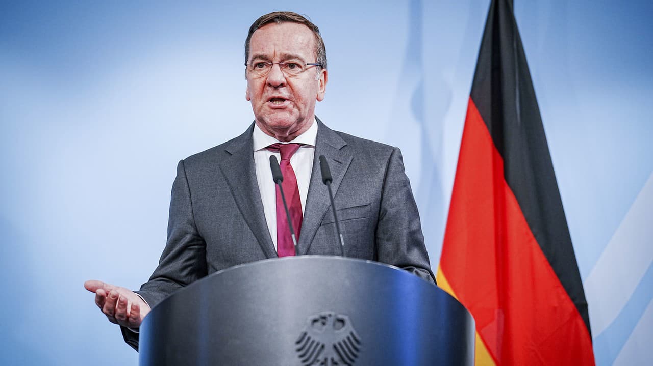 Nemecký minister obrany sa obul do našich susedov: Ostrá spŕška kritiky!