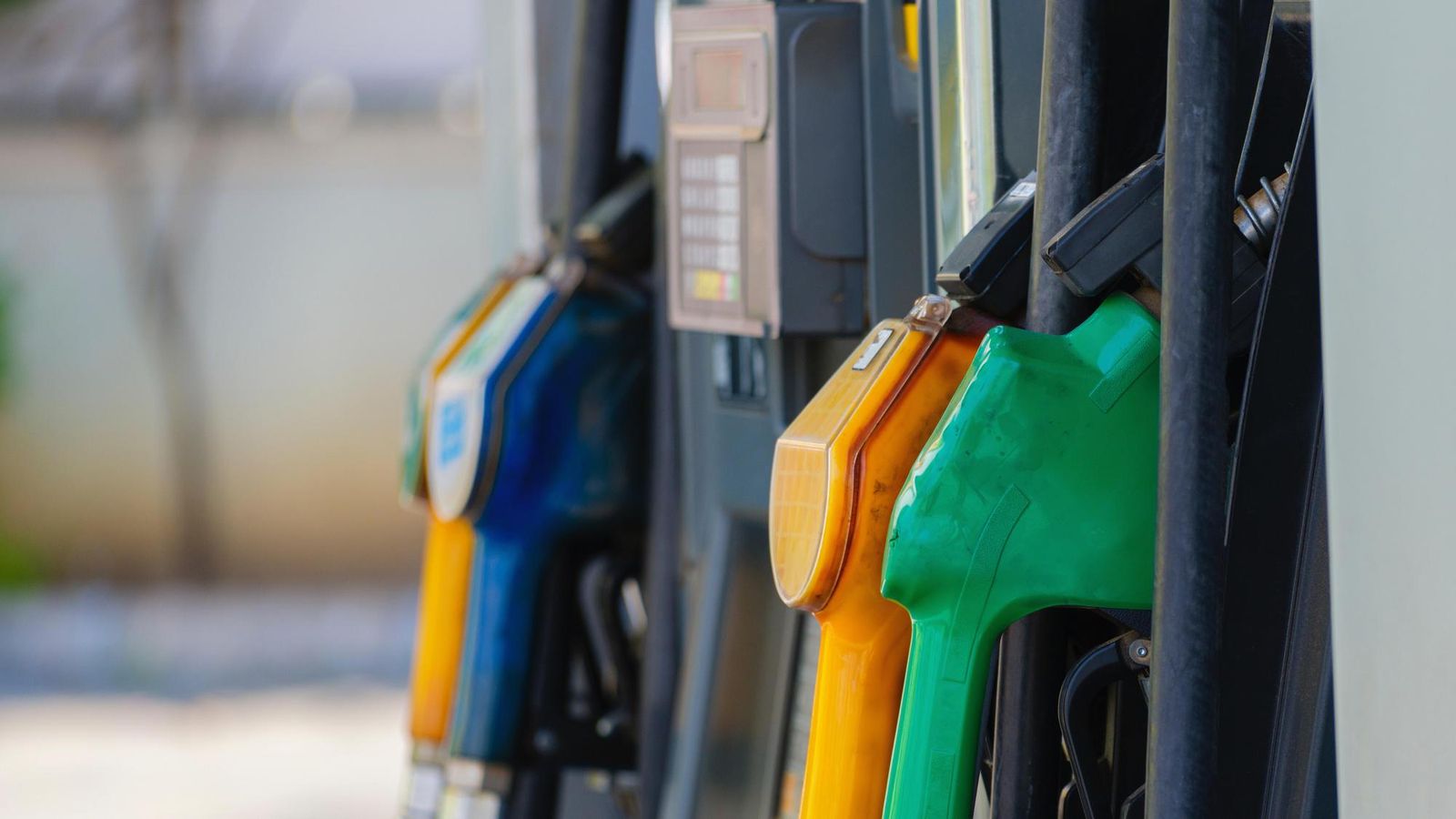 Ceny väčšiny pohonných látok za posledný týždeň klesli