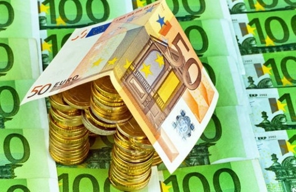 Vyššia základná sadzba ECB sa postupne prenáša aj na hypotéky na Slovensku. Ako sa zmeny prejavia?