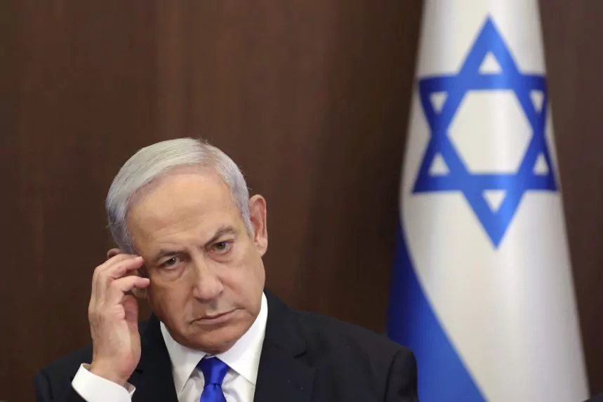 Hlavný prokurátor medzinárodného súdu požiadal o zatykače na Netanjahua a lídrov Hamasu
