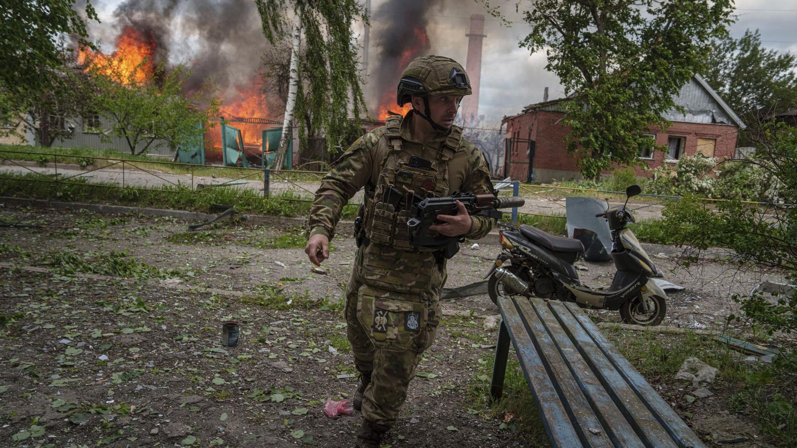 Rusko ostreľovalo obytné časti Charkova a Vovčansku, hlásia zranených