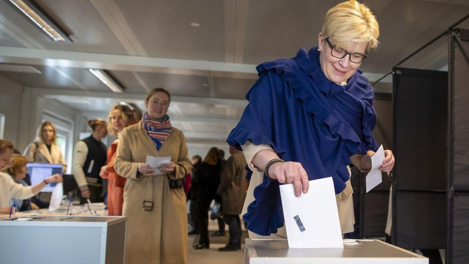 V Litve vo voľbách rozhodujú o novom prezidentovi aj o referende o dvojakom občianstve